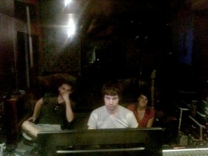 sime_darek_kate Simon, Darek and Kate in the studio